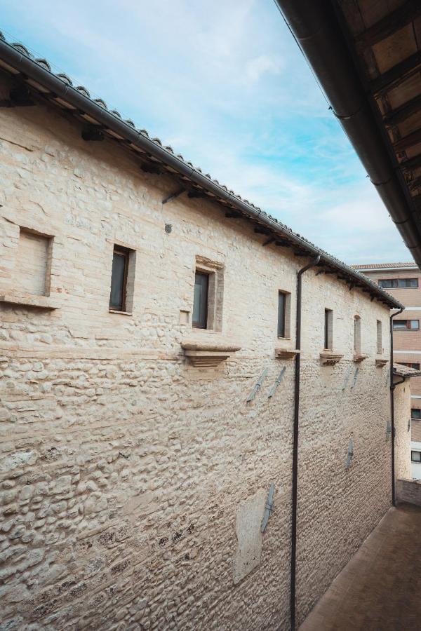Affittacamere L'Alunno Foligno Exterior foto